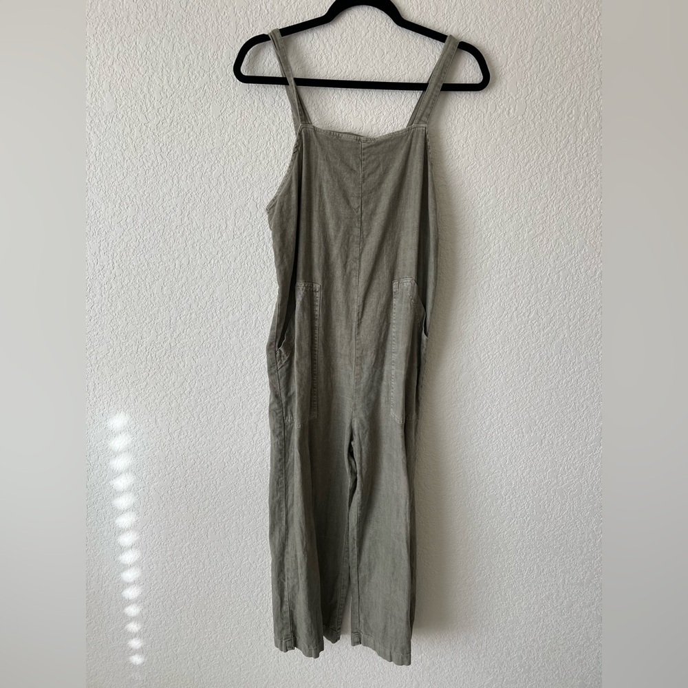 Universal Thread Sage Green Jumpsuit